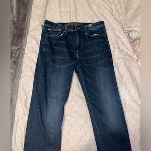 Men’s American Eagle blue jeans, 33 x 34